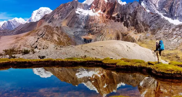 Vistas impresionantes de la Sierra Norte con monta�as y ecosistemas �nicos.