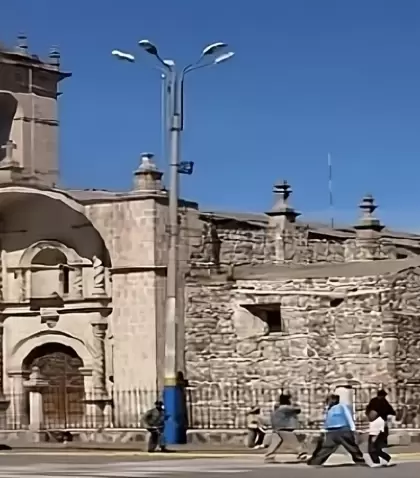 Iglesia Matriz de Santa Catalina en Juliaca, un s�mbolo del legado colonial en el altiplano peruano.