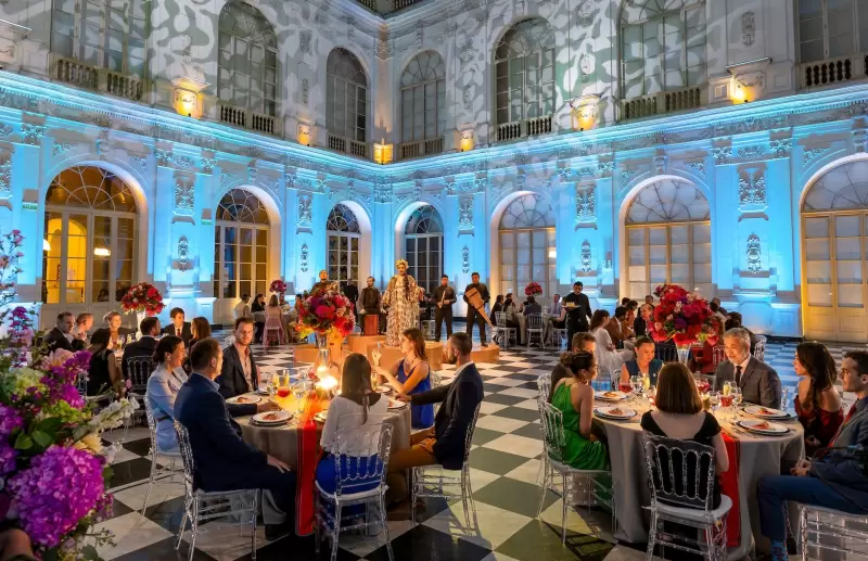 Cena y espectáculo cultural en el Museo de Arte de Lima (MALI), ícono de la escena artística peruana.
