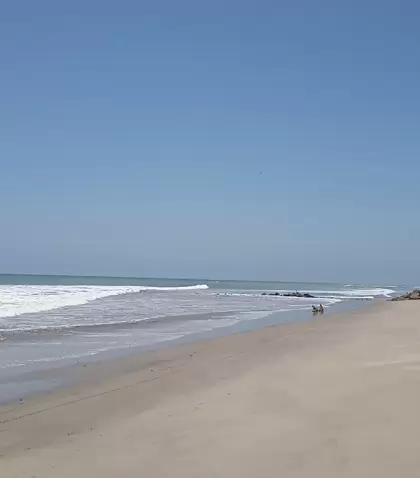 Playa tranquila, Punta Camaron, Tumbes Pe�