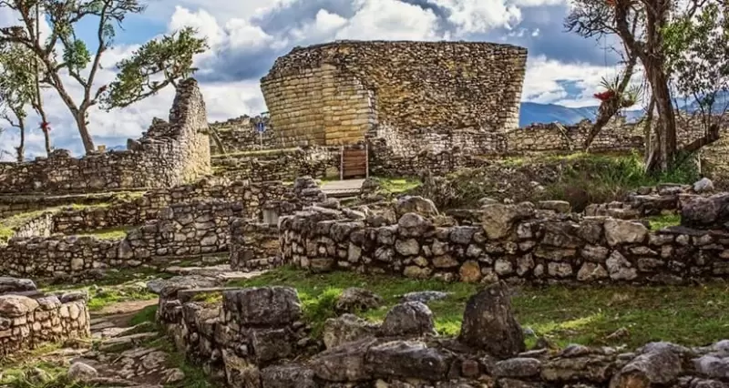 El Torreón, torre de observación de 7 metros de altura que domina el sector Pueblo Alto