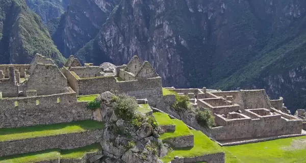 Ciudadela de Machu Picchu, una de las joyas arqueol�gicas m�s impresionantes del mundo, ubicada en el coraz�n de Cuzco.