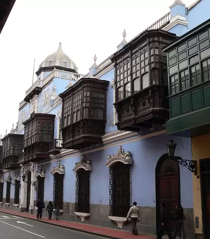 El Centro Hist�rico de Lima re�ne arquitectura colonial, balcones tradicionales y algunos de los edificios m�s importantes del pa�s.