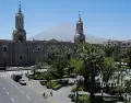 Arequipa combina arquitectura en sillar, historia colonial y paisajes dominados por volcanes.