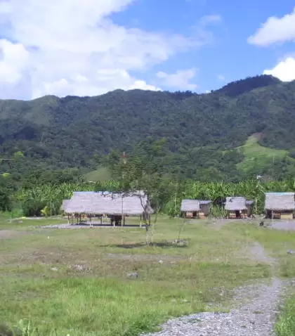 El turismo sostenible en Per� promueve experiencias que protegen la naturaleza y apoyan a las comunidades locales.