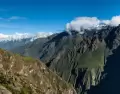 El Ca��n del Colca destaca por sus miradores naturales, pueblos tradicionales y la posibilidad de ver c�ndores en pleno vuelo.