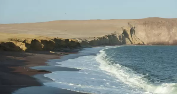A pocas horas de Lima hay playas, valles y pueblos perfectos para escapadas r�pidas.