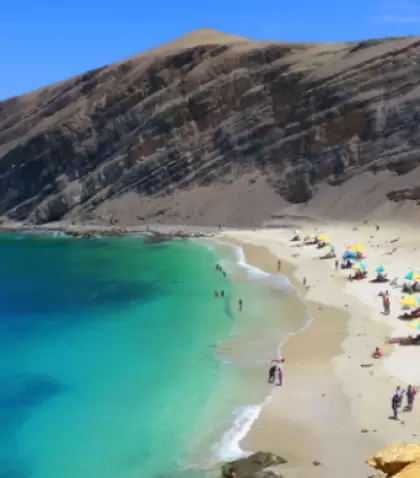 Paracas combina mar, desierto y naturaleza protegida en uno de los destinos m�s completos del verano.
