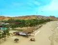La Costa Norte ofrece playas amplias y tranquilas ideales para viajar en familia durante febrero.