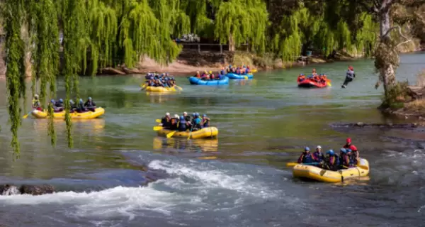 Febrero ofrece condiciones ideales para disfrutar Lunahuan� entre r�o, deporte y clima estable.