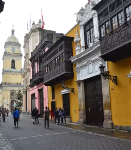 El Centro Hist�rico de Lima combina patrimonio, cultura y paseos urbanos ideales para el verano.