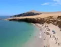 Las playas de Ica combinan mar abierto y paisajes des�rticos, ofreciendo una experiencia costera distinta en verano.