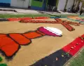 Alfombras de colores en Semana Santa.