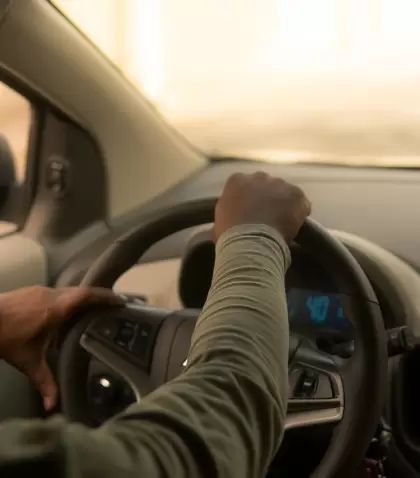Tr�fico intenso en Lima: elegir bien entre apps o taxi puede cambiar por completo tu traslado.