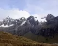 Trek Santa Cruz: alta monta�a, lagunas glaciares y uno de los paisajes m�s completos de la Cordillera Blanca.