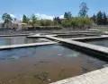 Aguas termales y paisajes verdes: Cajamarca en abril, equilibrio ideal sin multitudes.
