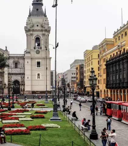 El Centro Hist�rico de Lima, recomendable de d�a y con m�s recaudos por la noche.