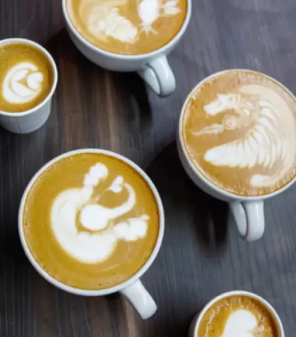 Una taza de caf� peruano de selva, parte esencial de la identidad cafetera del pa�s.