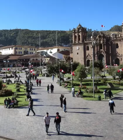 Vestirse por capas es clave para adaptarse al fr�o y al sol de Cusco.