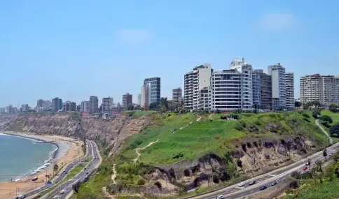 Miraflores muestra el lado m�s aut�ntico de Lima cuando llega el clima gris.