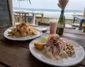 Ceviche fresco y sabores marinos aut�nticos a pasos del mar y lejos del turisteo.