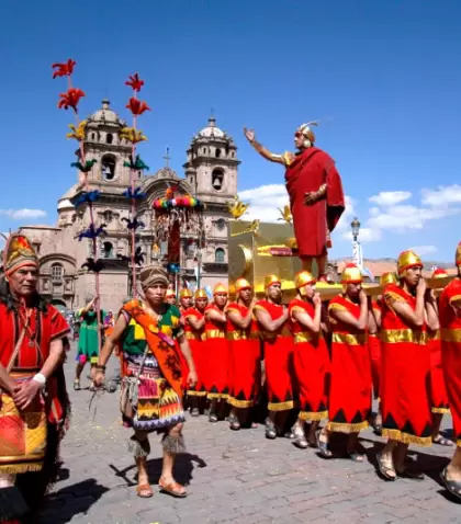 Multitud en el Centro Hist�rico de Cusco durante el Inti Raymi.