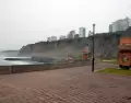 Julio transforma Lima en una ciudad h�meda, gris y muy urbana.
