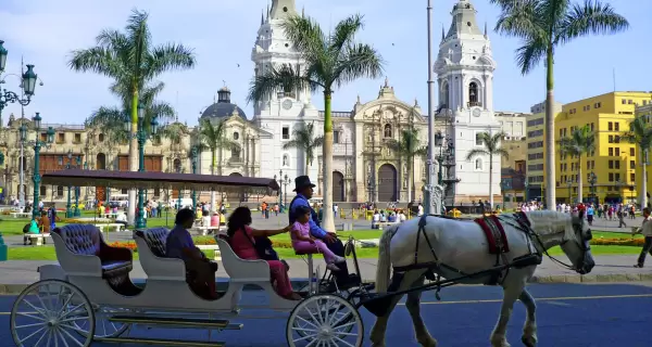 Centro Hist�rico de Lima durante Fiestas Patrias.